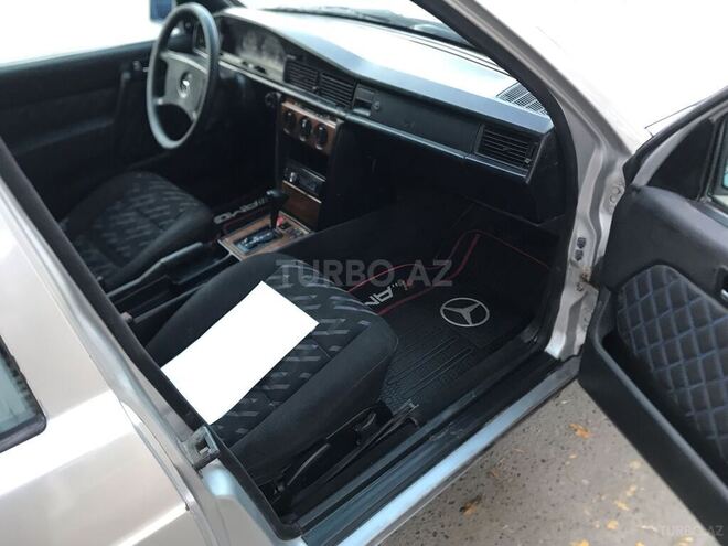 Mercedes 190 1991, 210,000 km - 2.0 l - Sabirabad