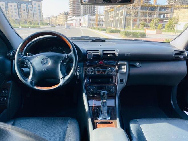 Mercedes C 240 2001, 298,400 km - 2.6 l - Bakı
