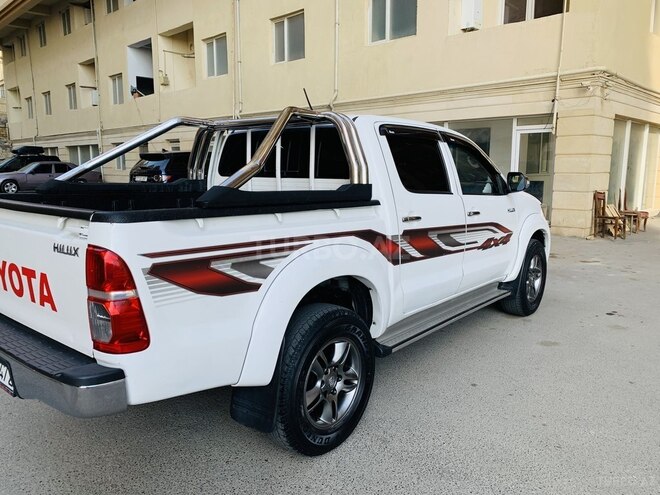 Toyota Hilux 2013, 184,226 km - 2.5 l - Bakı