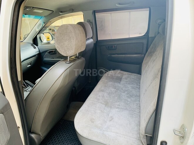 Toyota Hilux 2013, 184,226 km - 2.5 l - Bakı