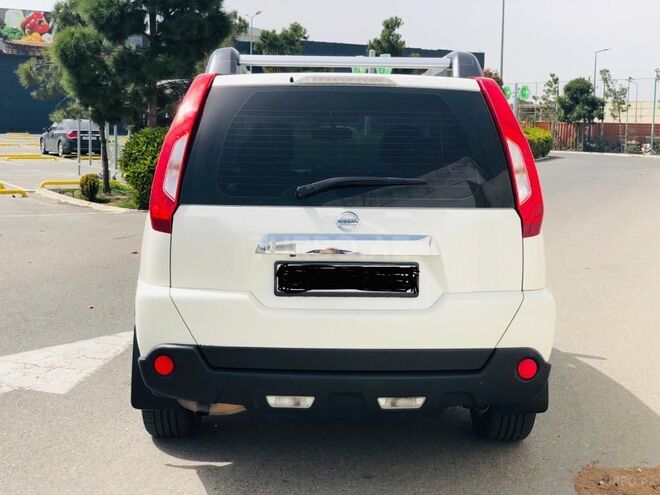 Nissan X-Trail 2012, 270,000 km - 2.5 l - Bakı