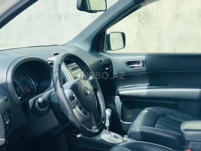 Nissan X-Trail 2012, 270,000 km - 2.5 l - Bakı