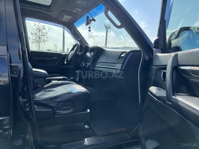 Mitsubishi Pajero 2007, 260,000 km - 3.2 л - Bakı