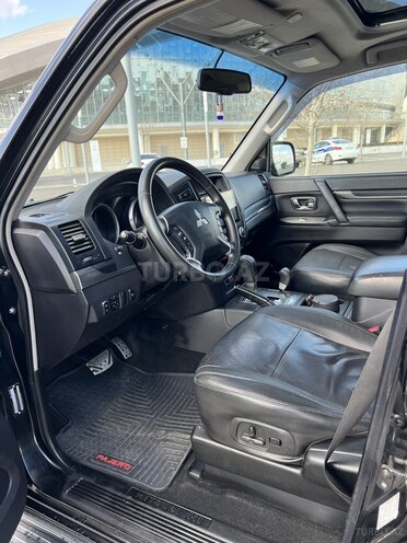 Mitsubishi Pajero 2007, 260,000 km - 3.2 л - Bakı