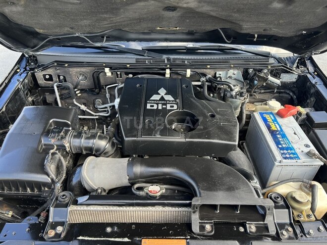 Mitsubishi Pajero 2007, 260,000 km - 3.2 л - Bakı