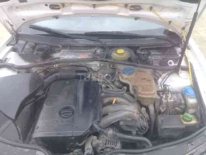 Volkswagen Passat 1998, 320,000 km - 1.8 л - Bakı