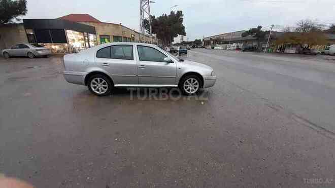 Skoda Octavia 2002, 426,000 km - 2.0 л - Bakı