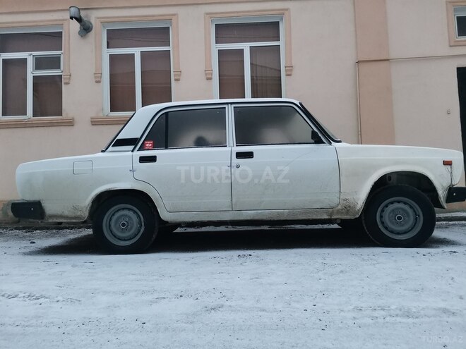 LADA (VAZ) 2107 2007, 88,000 km - 1.6 л - Quba