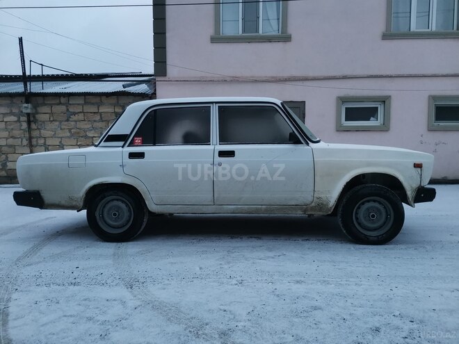LADA (VAZ) 2107 2007, 88,000 km - 1.6 л - Quba