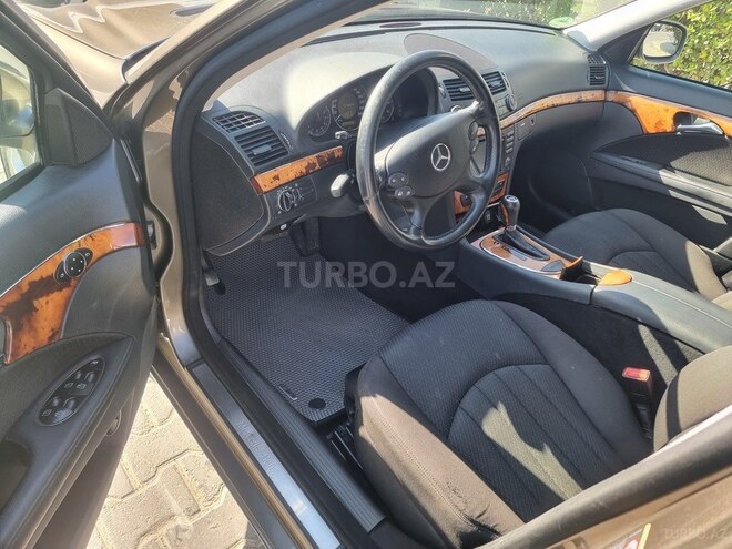 Mercedes E 200 2007, 295,000 km - 2.2 l - Bakı