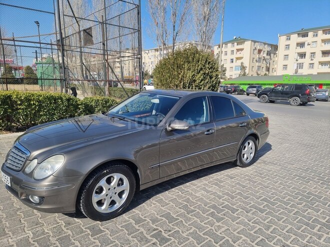 Mercedes E 200 2007, 295,000 km - 2.2 l - Bakı