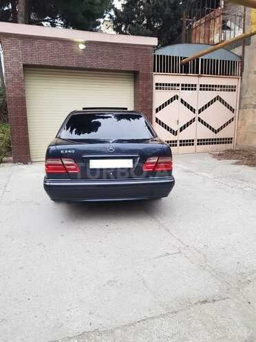 Mercedes E 240 2000, 28,000 km - 2.4 л - Bakı