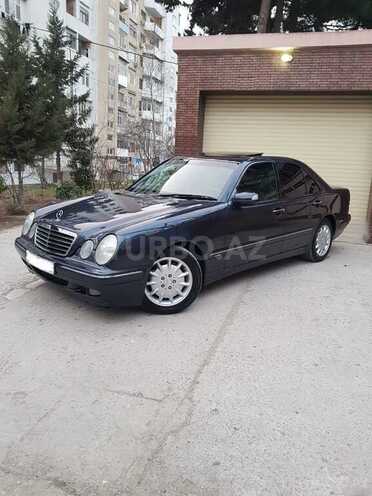 Mercedes E 240 2000, 28,000 km - 2.4 л - Bakı