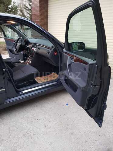 Mercedes E 240 2000, 28,000 km - 2.4 л - Bakı