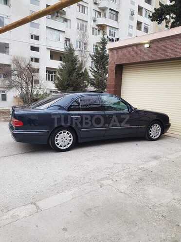 Mercedes E 240 2000, 28,000 km - 2.4 л - Bakı