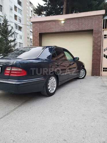 Mercedes E 240 2000, 28,000 km - 2.4 л - Bakı