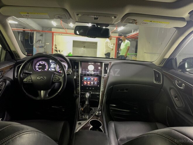 Infiniti Q50 2016, 93,000 km - 2.1 l - Bakı