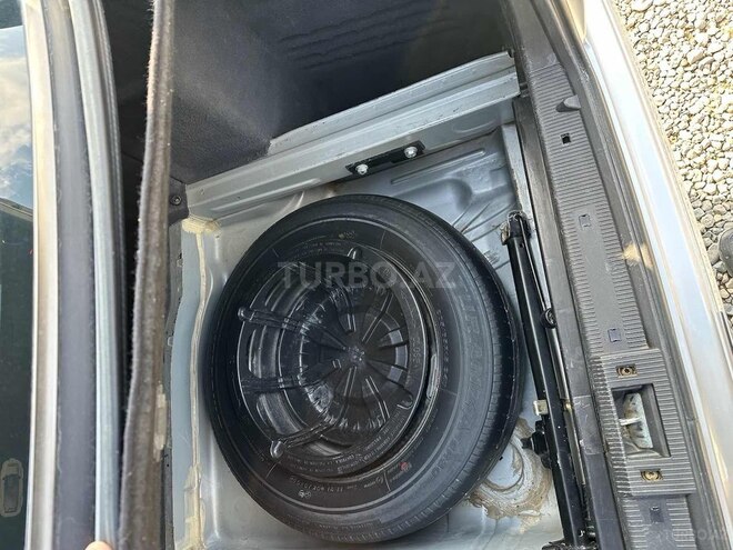 Mercedes E 200 1999, 218,000 km - 2.0 l - Gəncə