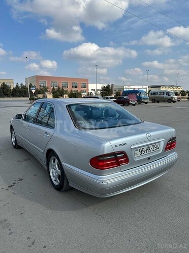 Mercedes E 200 1999, 218,000 km - 2.0 l - Gəncə