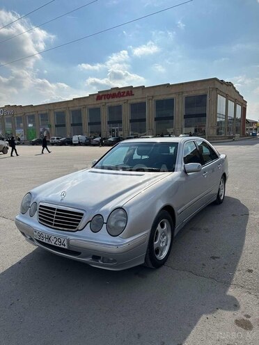 Mercedes E 200 1999, 218,000 km - 2.0 l - Gəncə