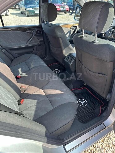 Mercedes E 200 1999, 218,000 km - 2.0 l - Gəncə