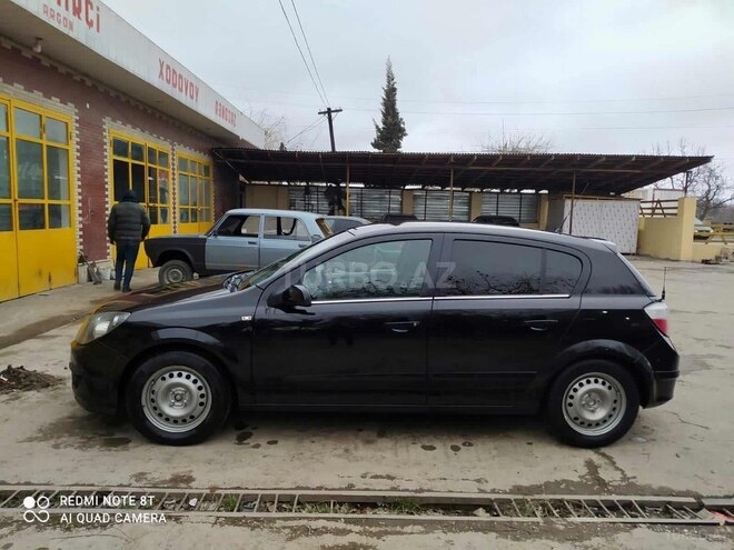 Opel Astra 2006, 290,000 km - 1.4 л - Xaçmaz
