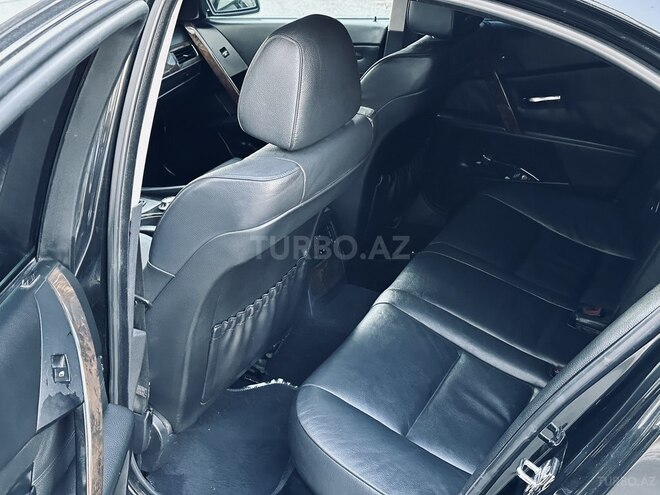 BMW 530 2004, 278,900 km - 3.0 л - Gəncə
