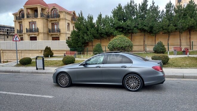 Mercedes E 220 2018, 162,544 km - 2.2 l - Bakı