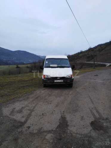 Ford Transit 1994, 257,000 km - 2.5 l - Lerik