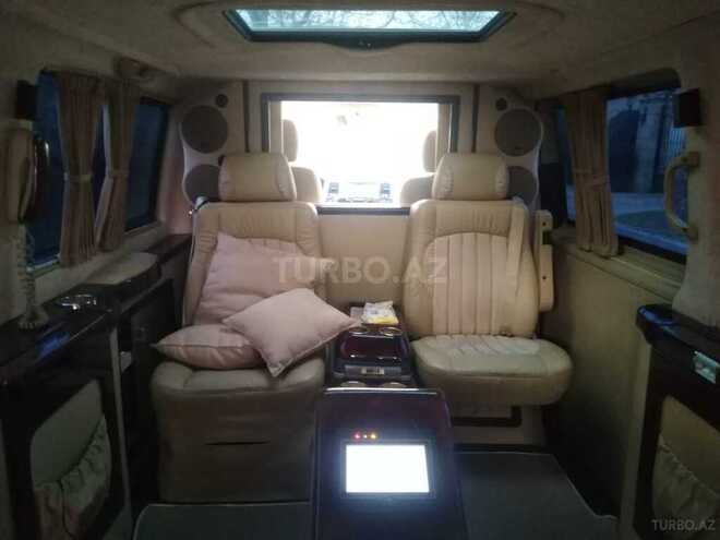 Volkswagen Multivan 2009, 220,000 km - 2.5 л - Bakı