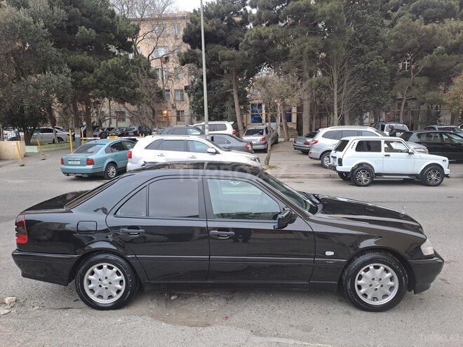 Mercedes C 200 1999, 275,000 km - 2.0 l - Bakı