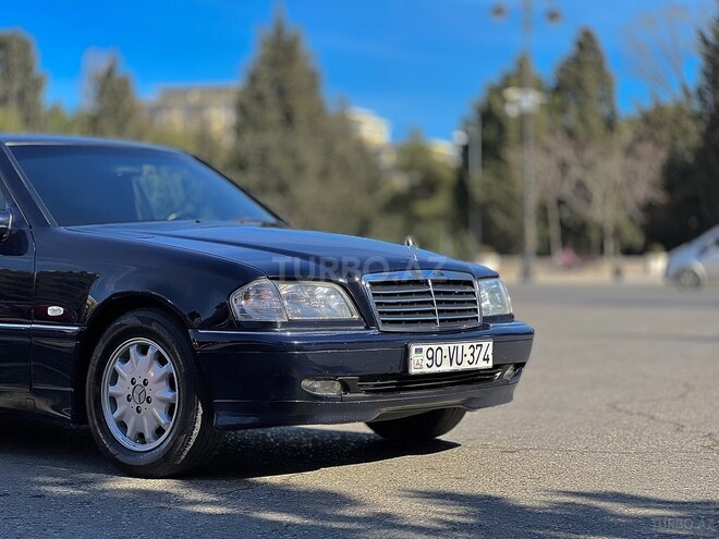Mercedes C 240 2000, 390,000 km - 2.4 л - Bakı