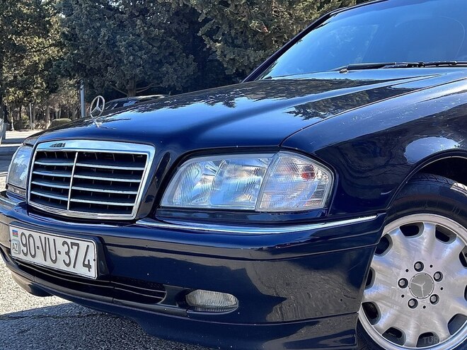 Mercedes C 240 2000, 390,000 km - 2.4 л - Bakı