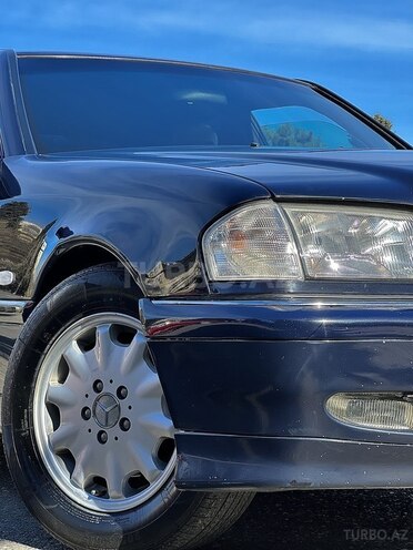 Mercedes C 240 2000, 390,000 km - 2.4 л - Bakı