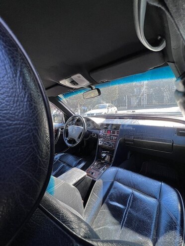Mercedes C 240 2000, 390,000 km - 2.4 л - Bakı