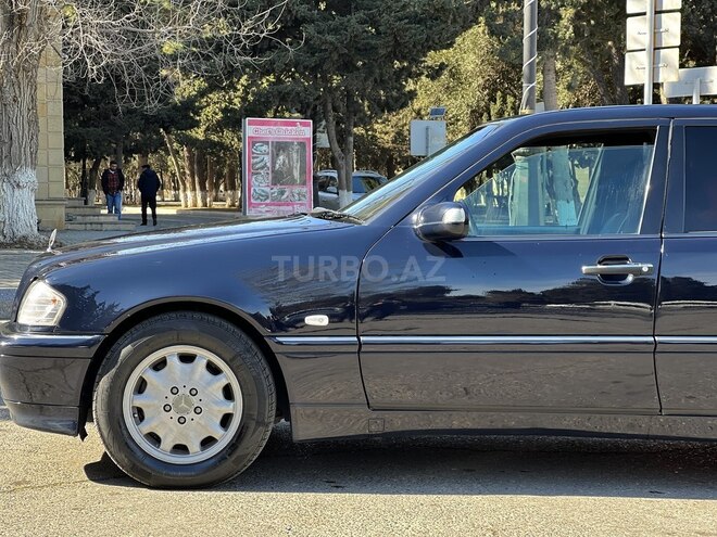 Mercedes C 240 2000, 390,000 km - 2.4 л - Bakı
