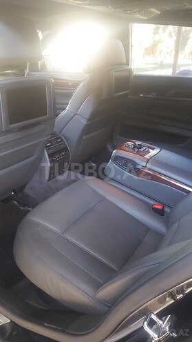BMW 750 2009, 62,000 km - 4.4 l - Bakı