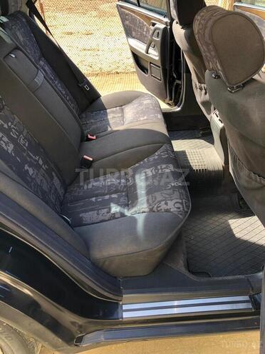 Mercedes E 240 1999, 395,000 km - 2.6 л - Şirvan
