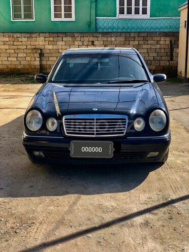 Mercedes E 240 1999, 395,000 km - 2.6 л - Şirvan