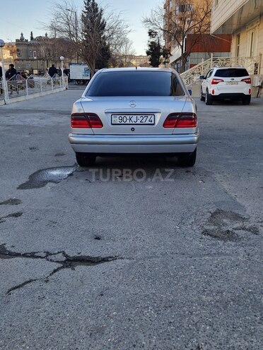 Mercedes E 280 1998, 325,000 km - 2.8 l - Bakı