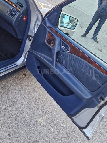 Mercedes E 280 1998, 325,000 km - 2.8 l - Bakı