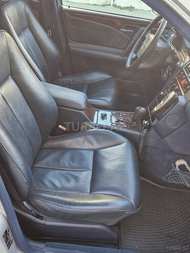 Mercedes E 280 1998, 325,000 km - 2.8 l - Bakı
