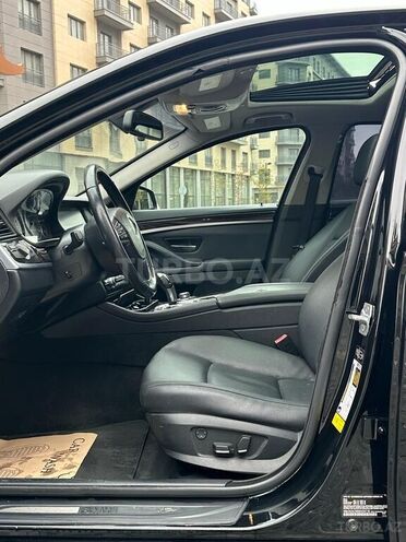 BMW 528 2013, 241,800 km - 2.0 л - Bakı