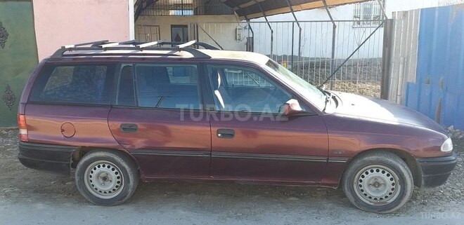 Opel Astra 1993, 470,000 km - 1.8 l - Mingəçevir
