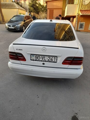 Mercedes E 300 1998, 630,000 km - 3.0 l - Bakı