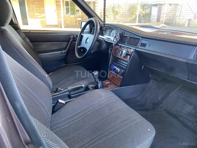 Mercedes 190 1991, 237,038 km - 2.0 л - Goranboy