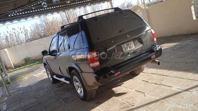 Nissan Pathfinder 2003, 402,500 km - 3.5 л - Salyan