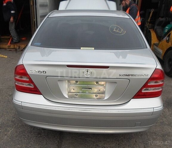 Mercedes C 200 2000, 282,515 km - 2.0 l - Bakı