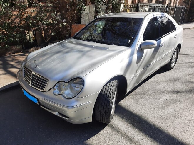 Mercedes C 200 2000, 282,515 km - 2.0 l - Bakı