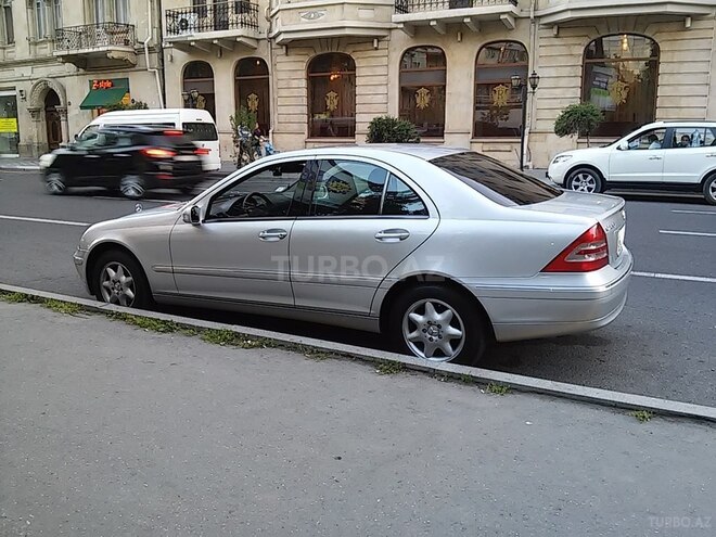 Mercedes C 200 2000, 282,515 km - 2.0 l - Bakı